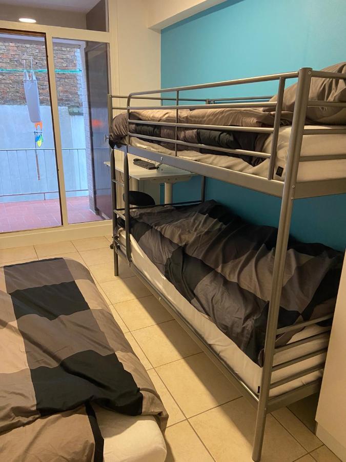 Weloveoostende - Newly Renovated Large Apartment 150M From The Beach - Including Bed Sheets And Final Clea-Ning エクステリア 写真