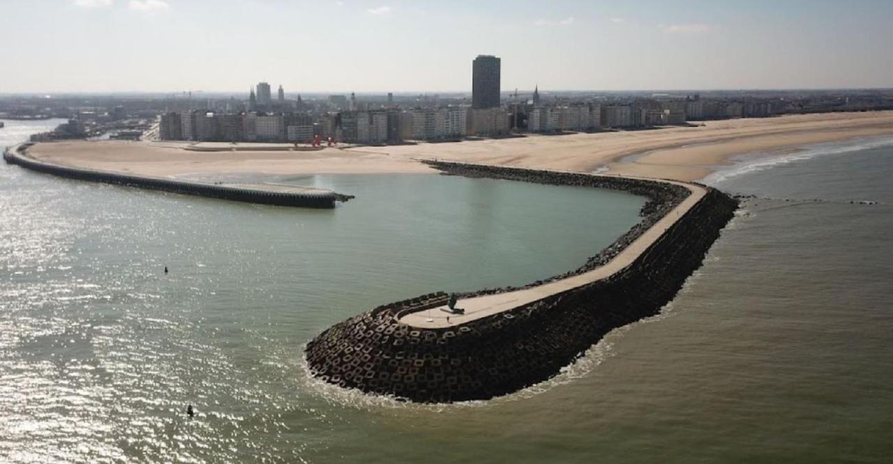 Weloveoostende - Newly Renovated Large Apartment 150M From The Beach - Including Bed Sheets And Final Clea-Ning エクステリア 写真