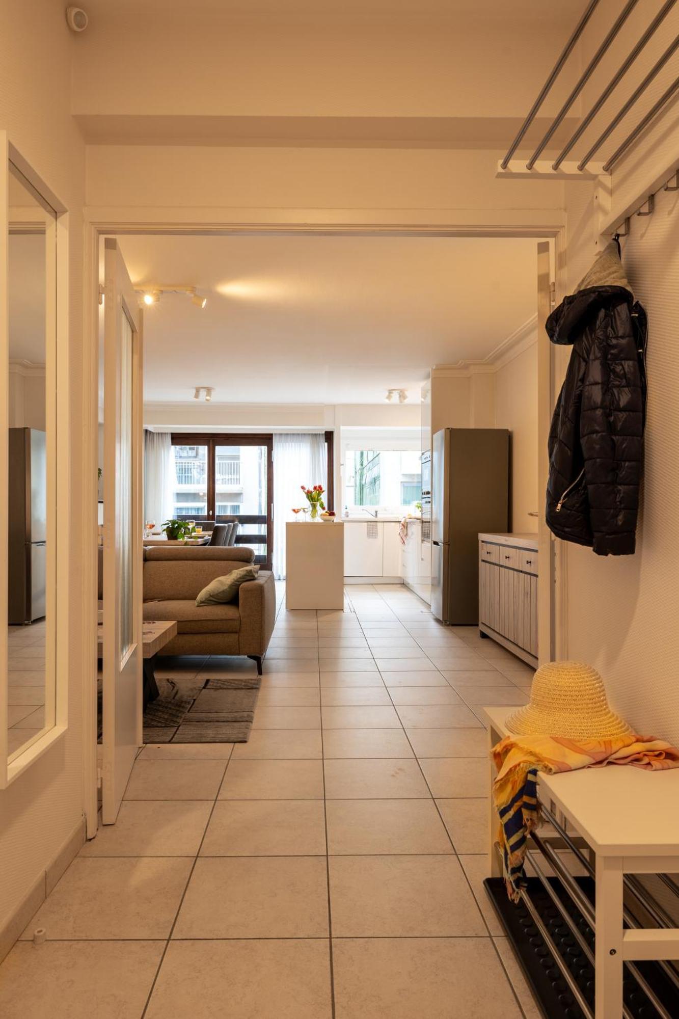 Weloveoostende - Newly Renovated Large Apartment 150M From The Beach - Including Bed Sheets And Final Clea-Ning エクステリア 写真