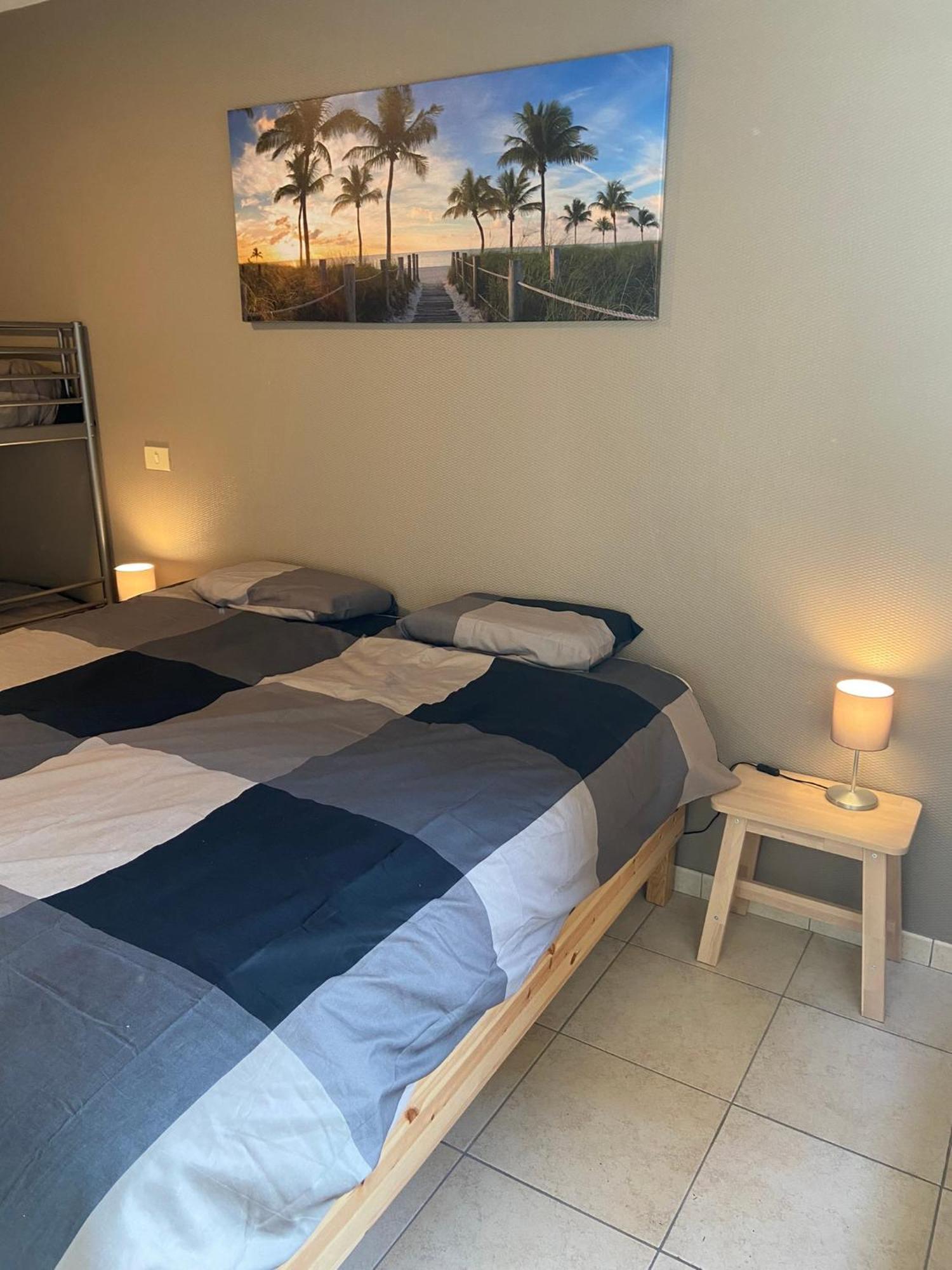 Weloveoostende - Newly Renovated Large Apartment 150M From The Beach - Including Bed Sheets And Final Clea-Ning エクステリア 写真